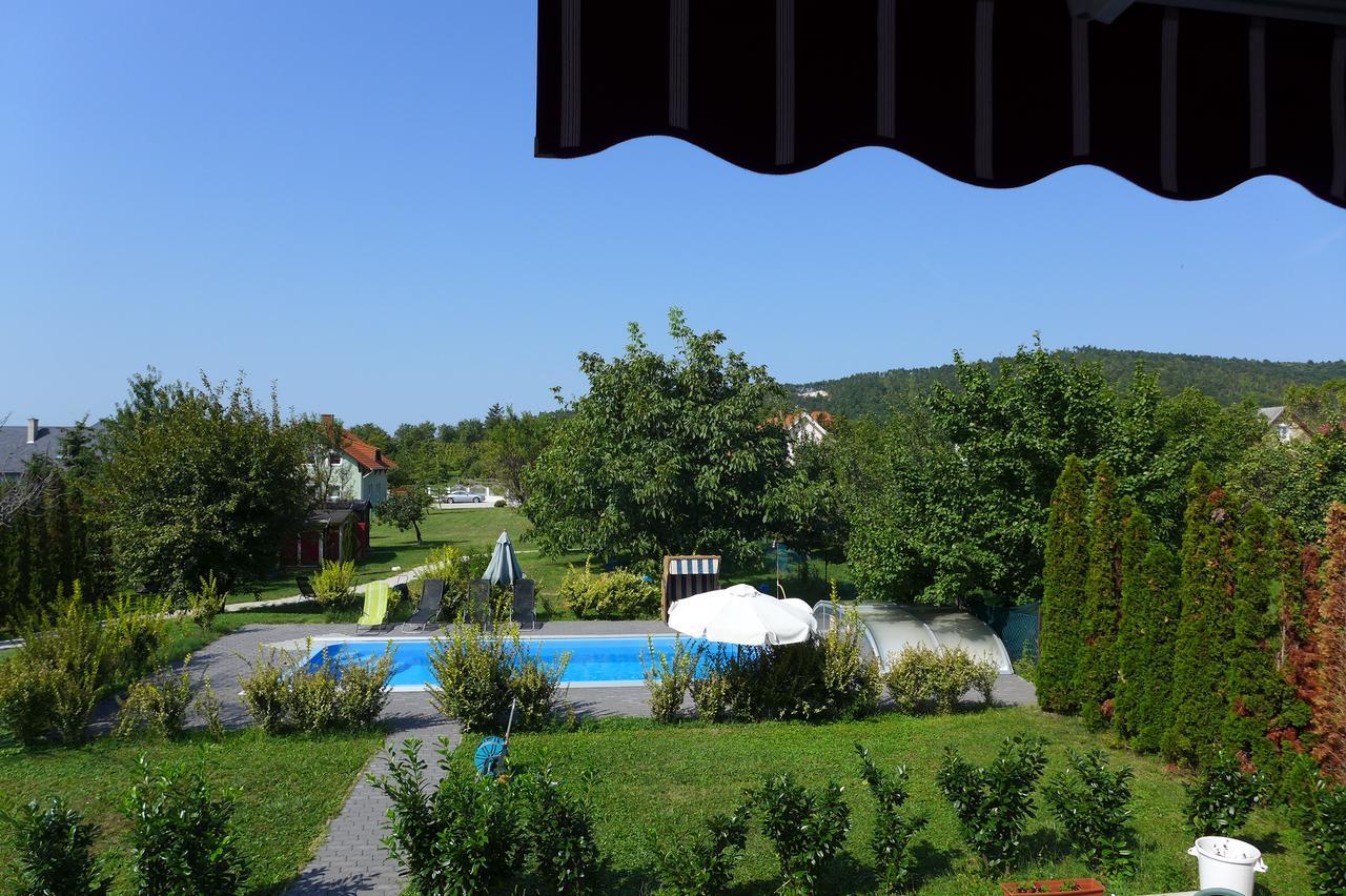 Villa Astoria Balatongyörök Exterior foto